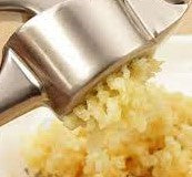 DLine Garlic Press Deluxe