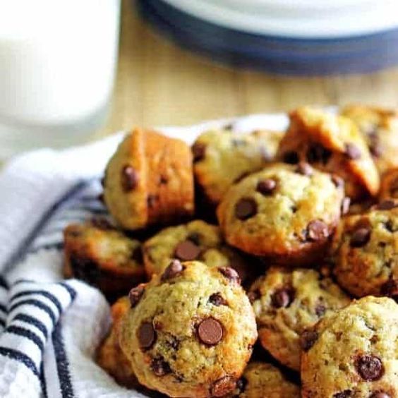 MASTERPRO MINI MUFFIN PAN 12 CUP N/S