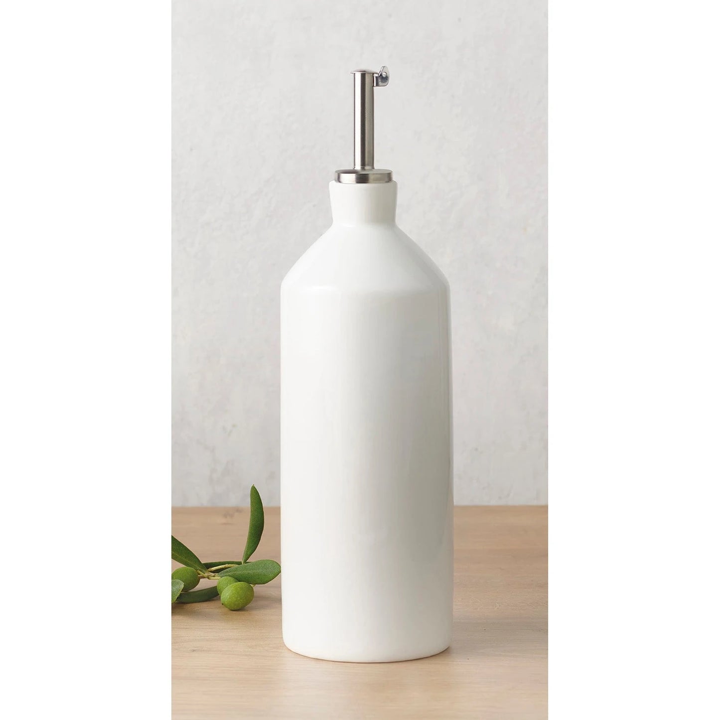 Maxwell and Williams White Basics Oil Bottle 500ml