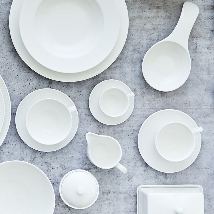 Maxwell Williams White Basis Tea Cup & Saucer 280ml