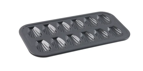 BAKERS SECRET ULTIMATE NON-STICK MADELEINE PAN 12 CUP 44.5X22.7CM