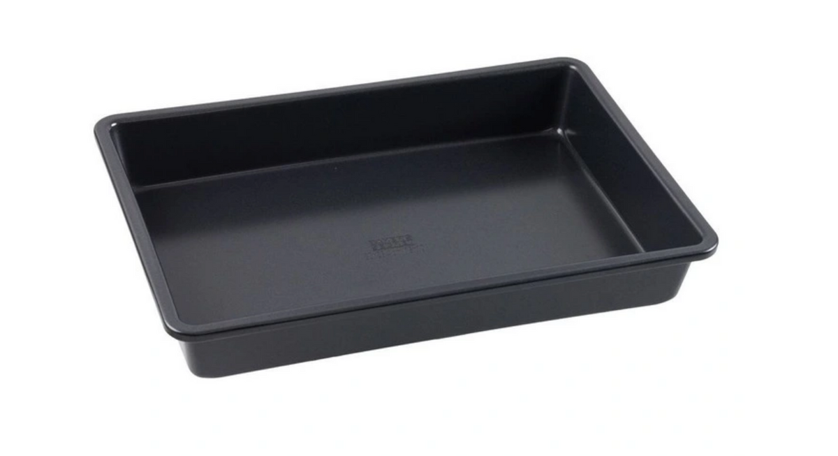 Bakers Secret Roasting Pan 38 x 25 cm Side View