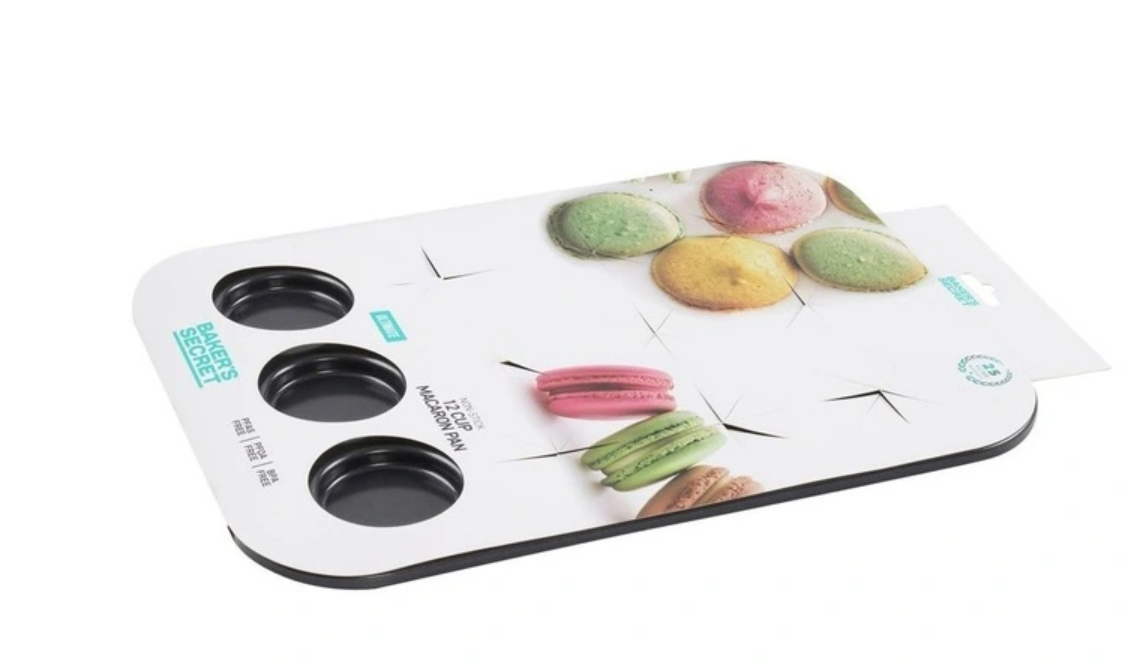 Non-stick macaron baking pan for perfect round cookies