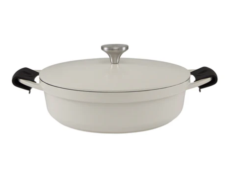 Maxwell & Williams Cast Lite Ecru Non-Stick Shallow Casserole 28cm 4L with Lid