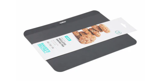 Durable insulated baking tray with non-stick coating for easy release