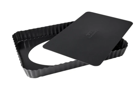 Durable non-stick quiche pan with removable base