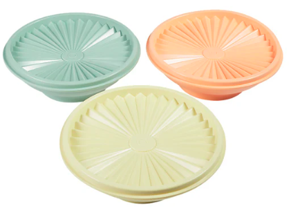 Three 400ml Tupperware salad bowls with matching lids for everyday food storage