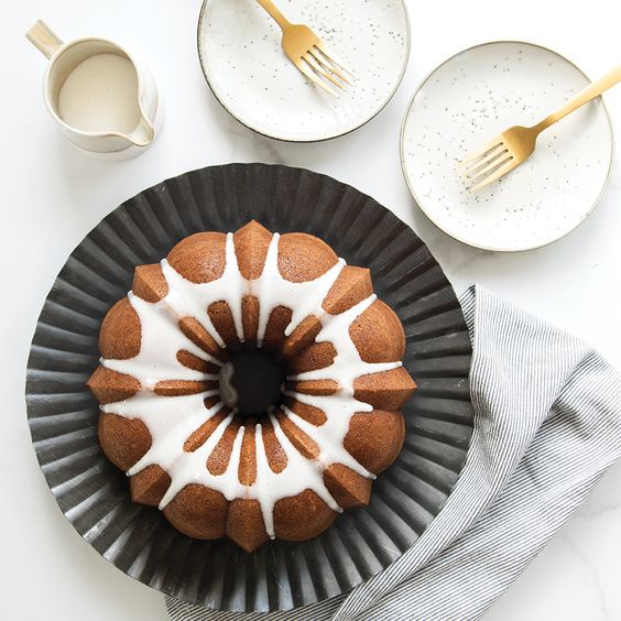 MASTERPRO FLUTED BUNDT RING CAKE PAN 25X8CM N/S