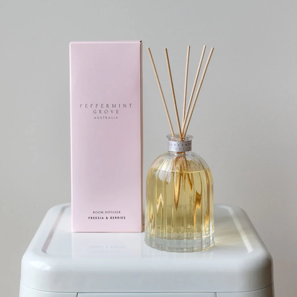 Peppermint Grove Diffuser Freesia Berries 350ml