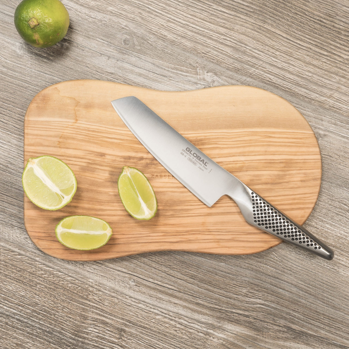 Global Vegetable Knife 14cm for vegetable preparation