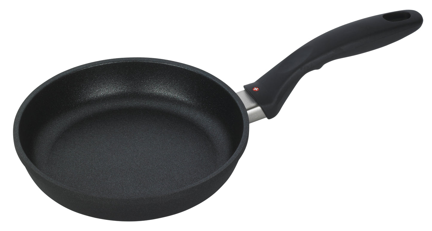 Swiss Diamond XD Frypan 20cm nonstick pan for everyday cooking