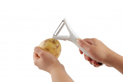 f Zyliss Y Shape Swivel Vegetable Peeler for effortless peeling